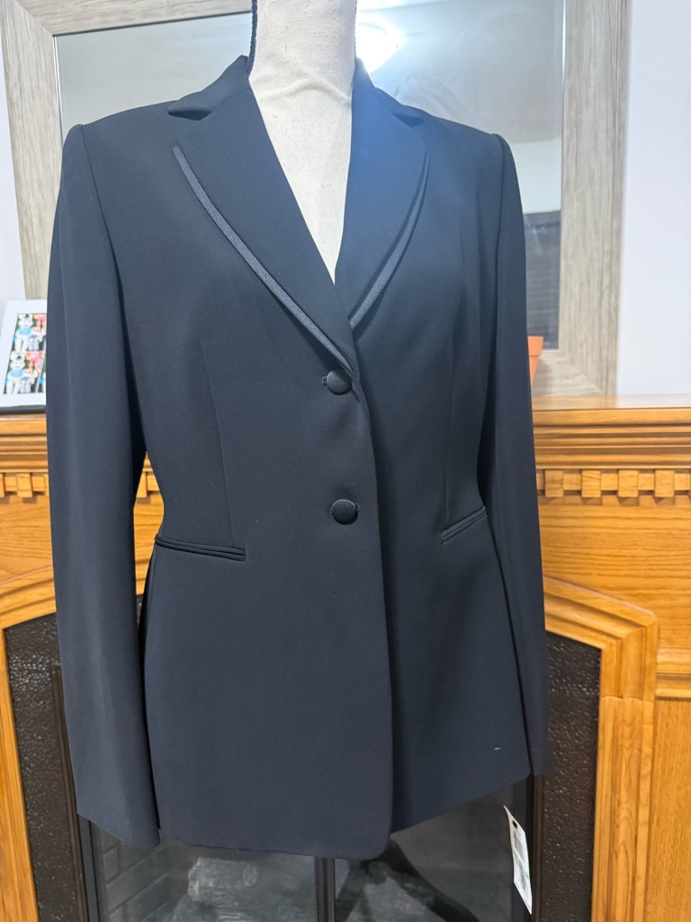 Calvin Klein Black Blazer 2 button size 8 new with tag